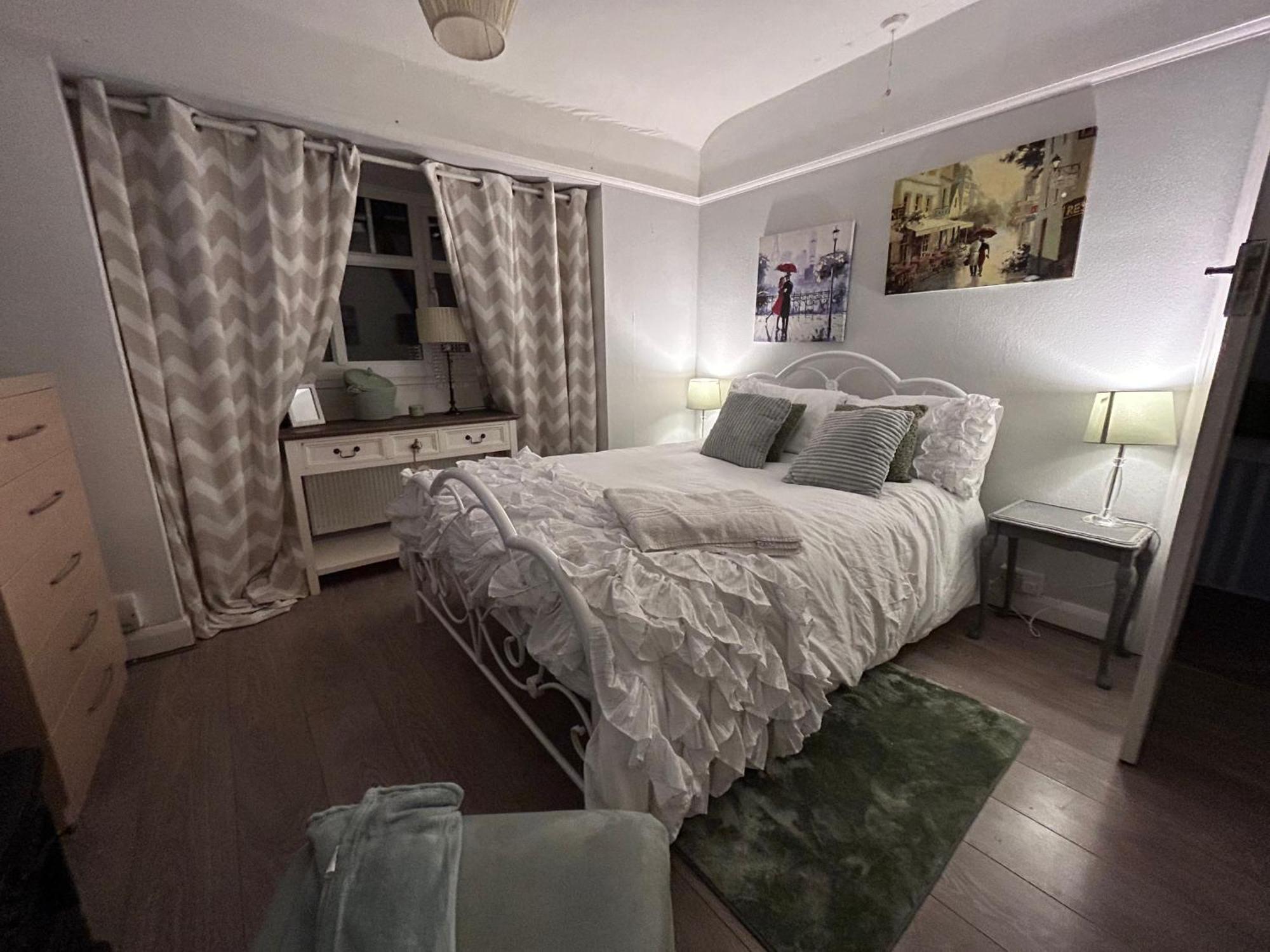 Redditch Rest Near Town Centre & Transport Links Apartment Ngoại thất bức ảnh