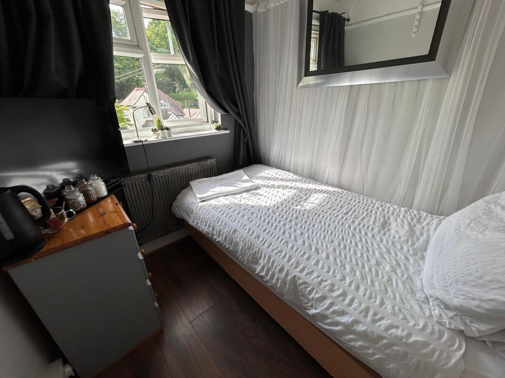 Redditch Rest Near Town Centre & Transport Links Apartment Ngoại thất bức ảnh